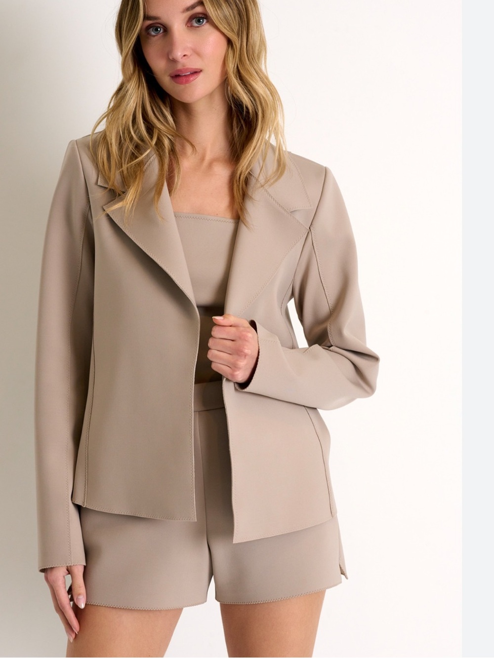 SHAN Classic Fitted Blazer in Sahara Beige Neutral Career Canada Made Size 4 NEW